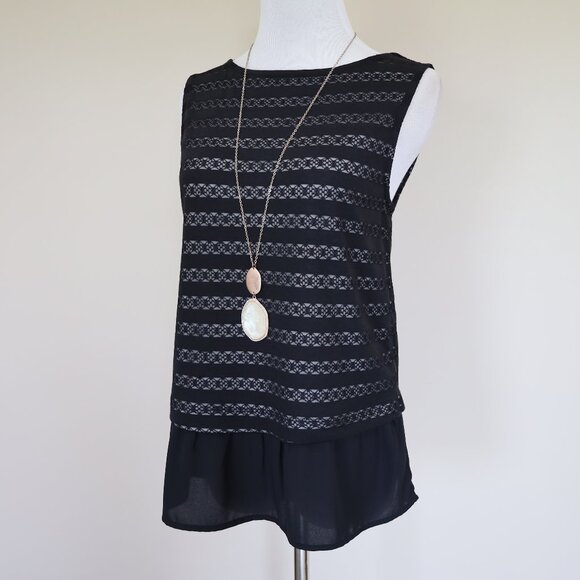 THE LIMITED Size Small Black Lace Style Stripe Sleeveless Blouse Career Office - Picture 1 of 9